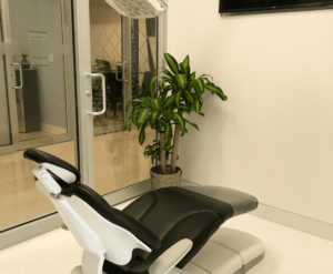 Dr. Farzad Mirkheshti's office